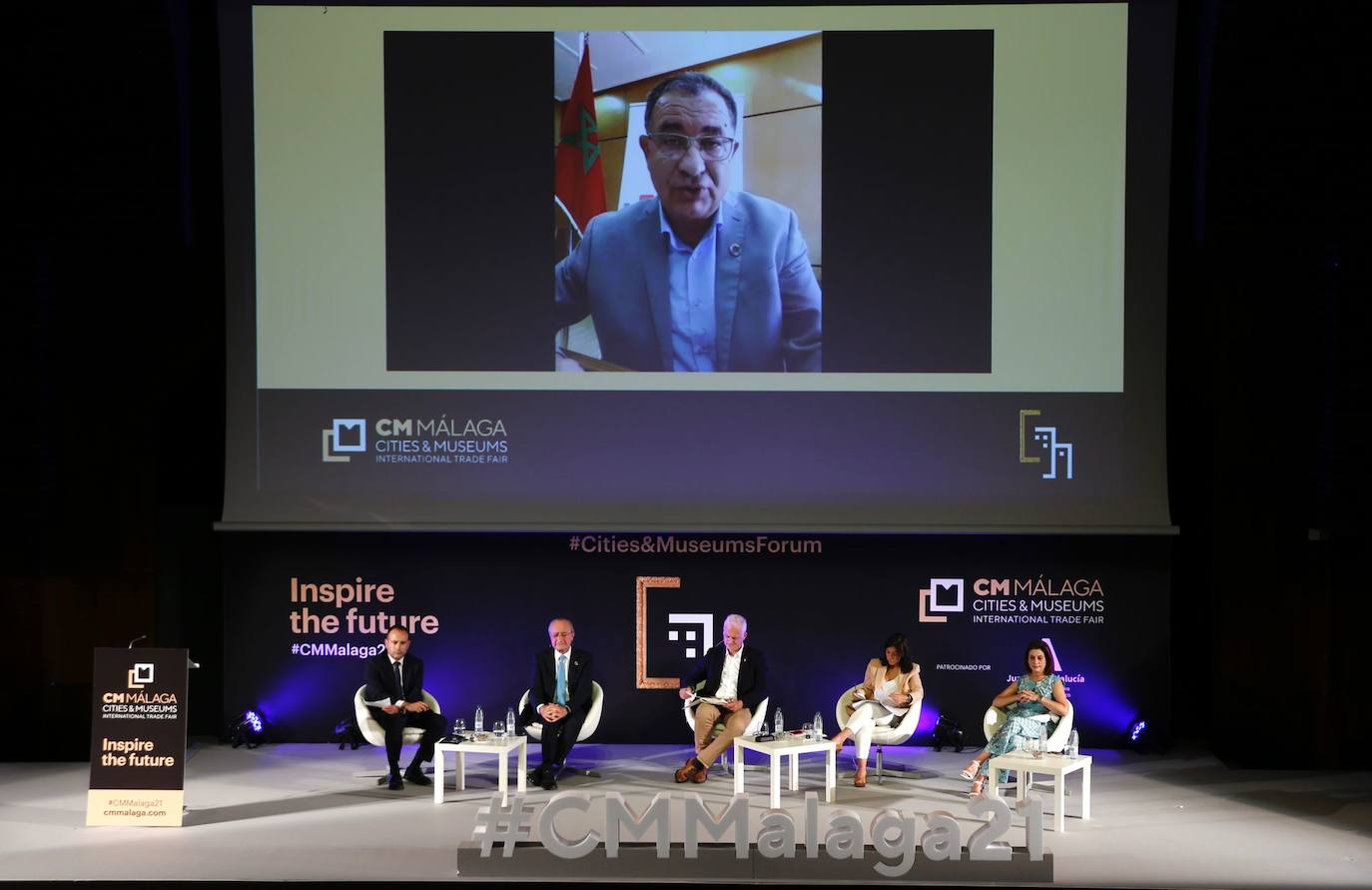 El foro internacional reúne este lunes y martes en el Palacio de Ferias de la capital a un millar de profesionales del sector cultural para debatir sobre cuestiones como los retos que plantea la digitalización de las instituciones artísticas o las nuevas relaciones que estas entidades empiezan a desarrollar con sus audiencias y sus entornos urbanos.