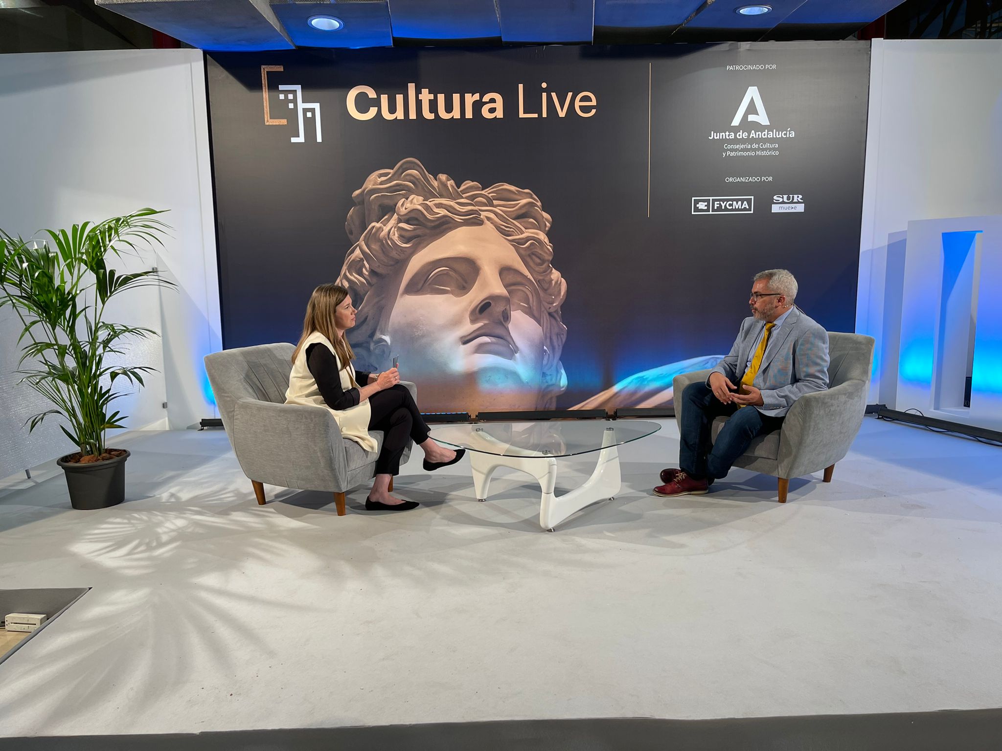 El foro internacional reúne este lunes y martes en el Palacio de Ferias de la capital a un millar de profesionales del sector cultural para debatir sobre cuestiones como los retos que plantea la digitalización de las instituciones artísticas o las nuevas relaciones que estas entidades empiezan a desarrollar con sus audiencias y sus entornos urbanos.