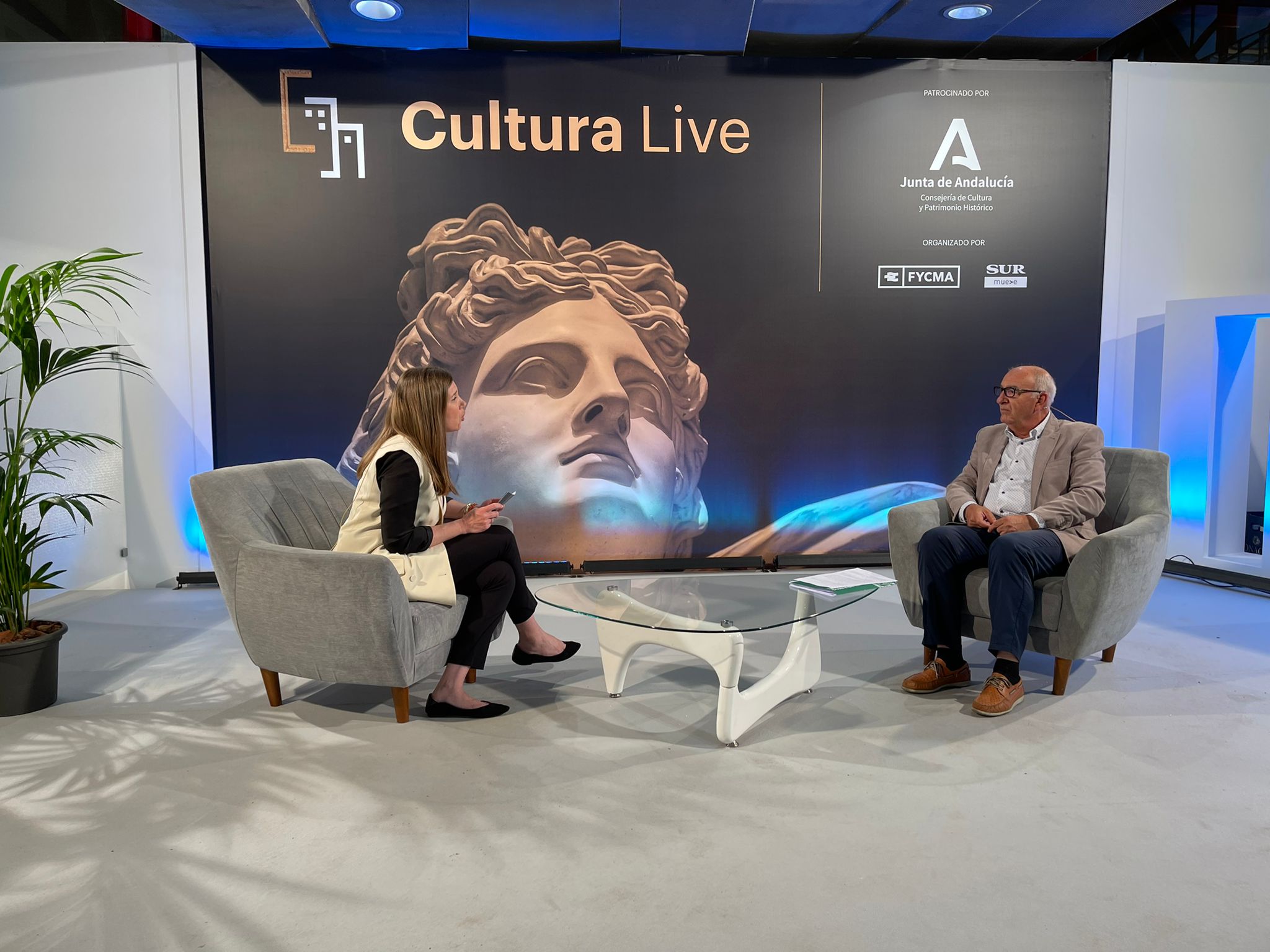 El foro internacional reúne este lunes y martes en el Palacio de Ferias de la capital a un millar de profesionales del sector cultural para debatir sobre cuestiones como los retos que plantea la digitalización de las instituciones artísticas o las nuevas relaciones que estas entidades empiezan a desarrollar con sus audiencias y sus entornos urbanos.