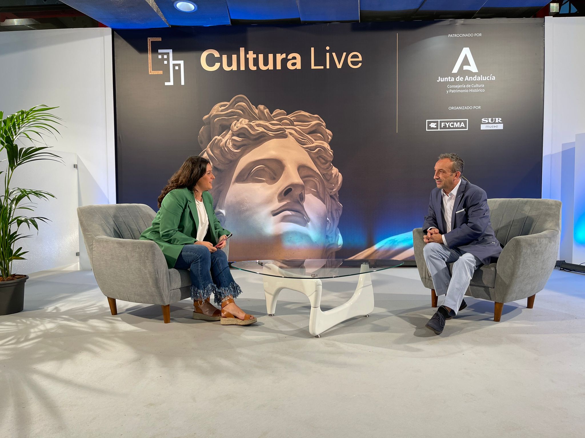 El foro internacional reúne este lunes y martes en el Palacio de Ferias de la capital a un millar de profesionales del sector cultural para debatir sobre cuestiones como los retos que plantea la digitalización de las instituciones artísticas o las nuevas relaciones que estas entidades empiezan a desarrollar con sus audiencias y sus entornos urbanos.