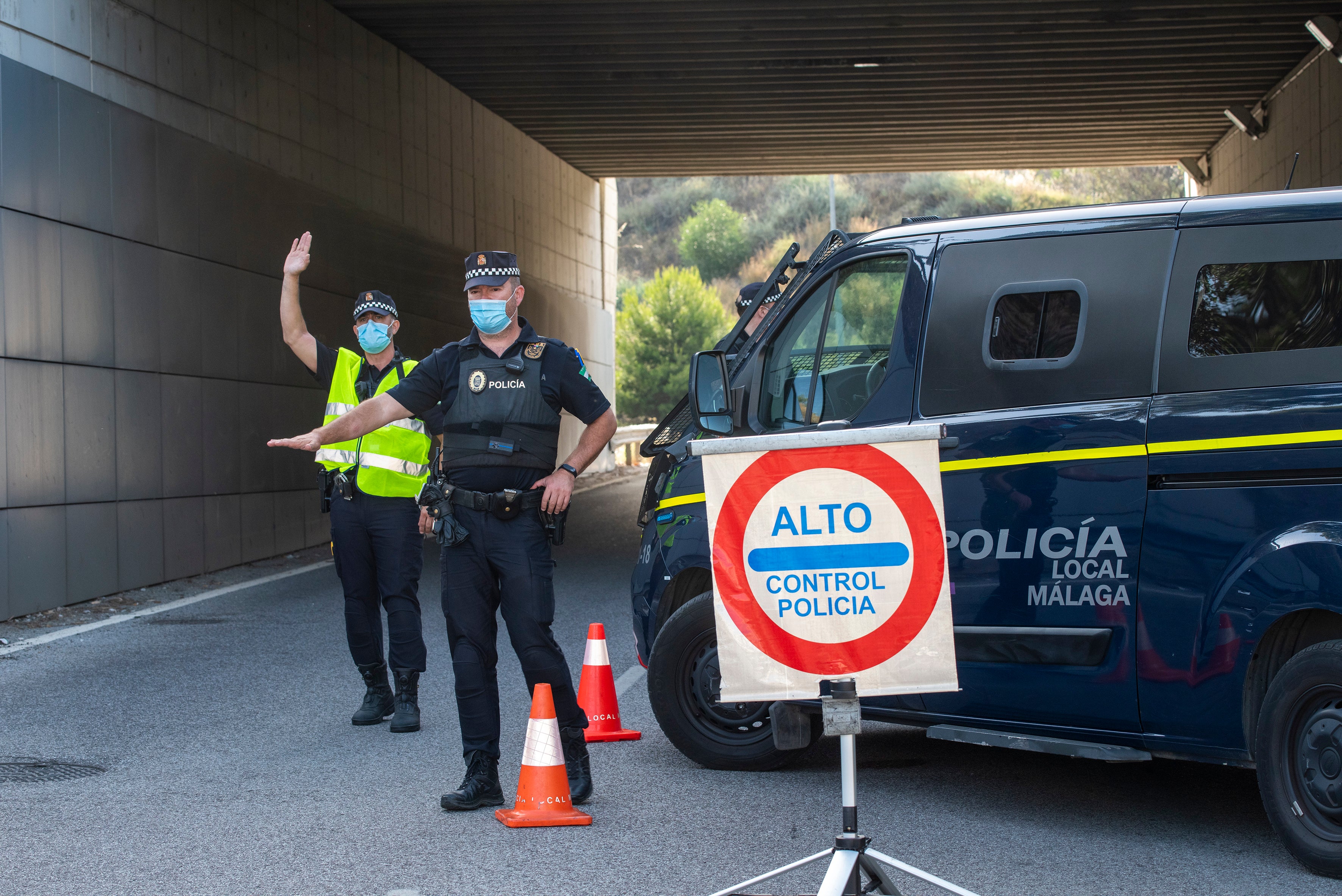 El Grupo Operativo de Apoyo de La Policía Local está formado por medio centenar de efectivos que se enfrentan a las situaciones de máxima exigencia en materia de seguridad en la capital malagueña