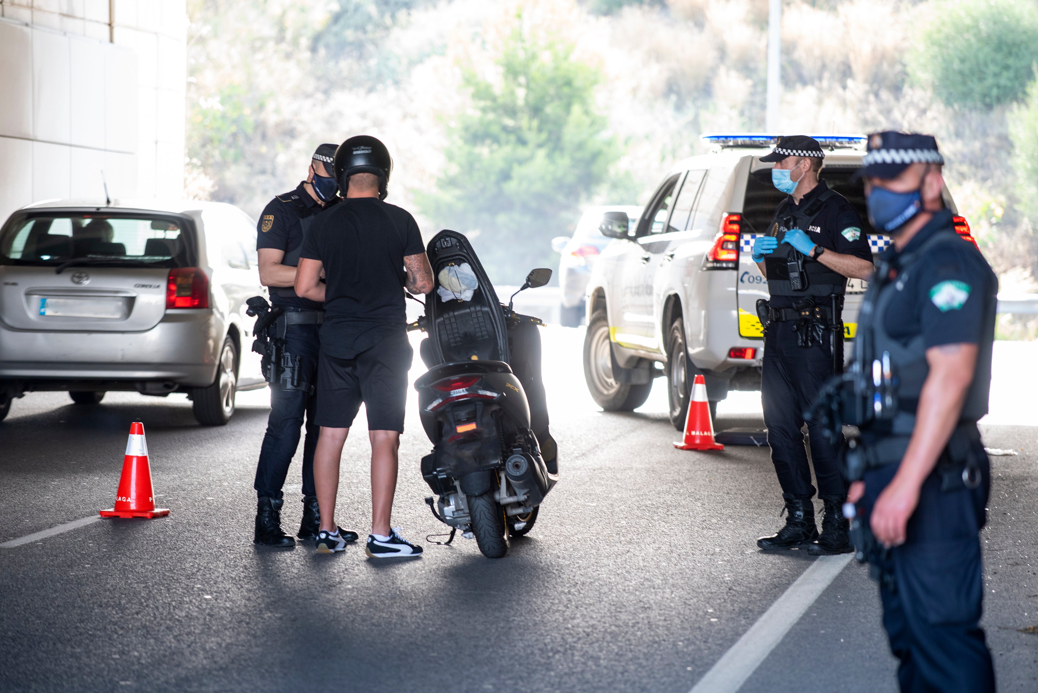 El Grupo Operativo de Apoyo de La Policía Local está formado por medio centenar de efectivos que se enfrentan a las situaciones de máxima exigencia en materia de seguridad en la capital malagueña