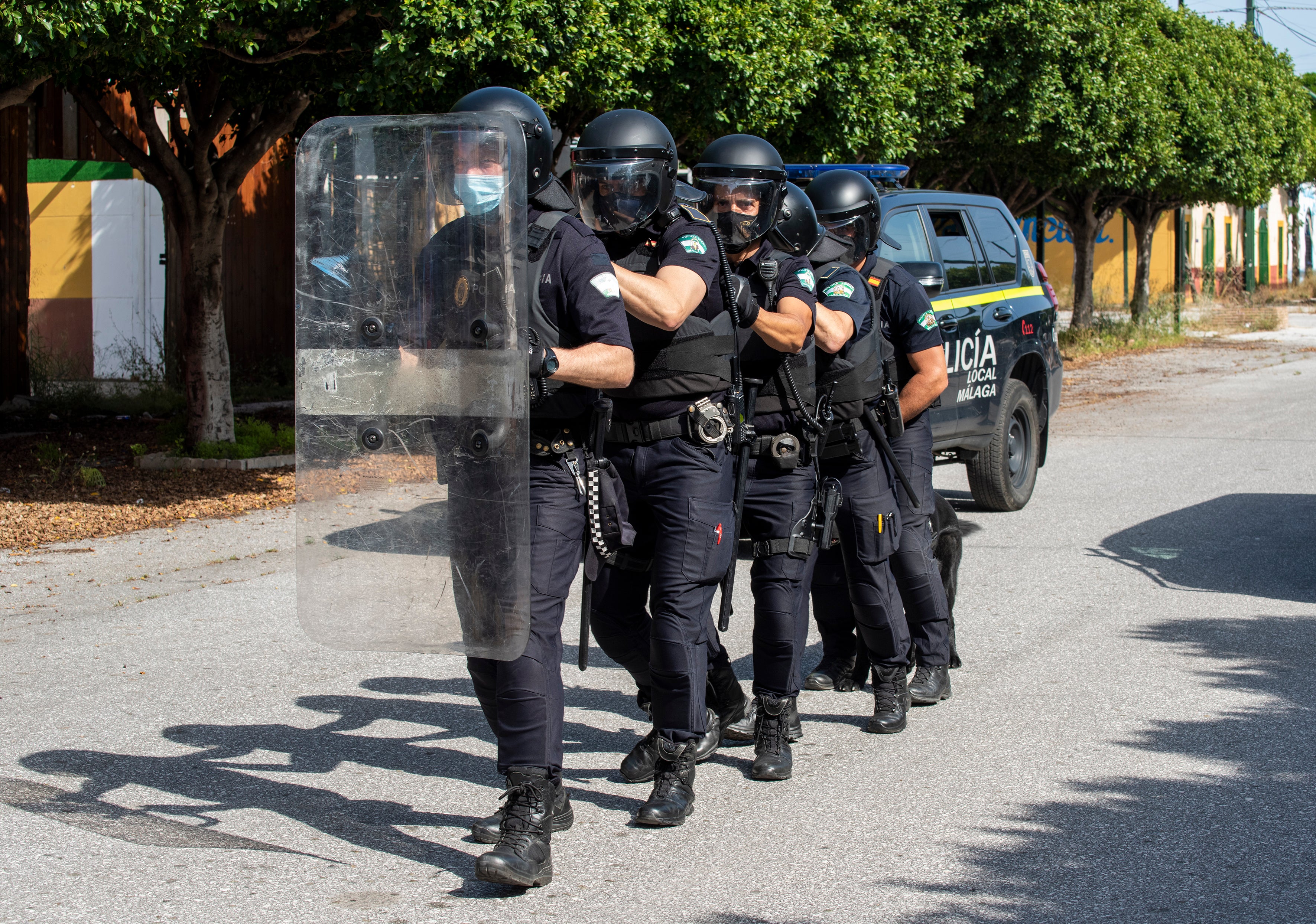 El Grupo Operativo de Apoyo de La Policía Local está formado por medio centenar de efectivos que se enfrentan a las situaciones de máxima exigencia en materia de seguridad en la capital malagueña