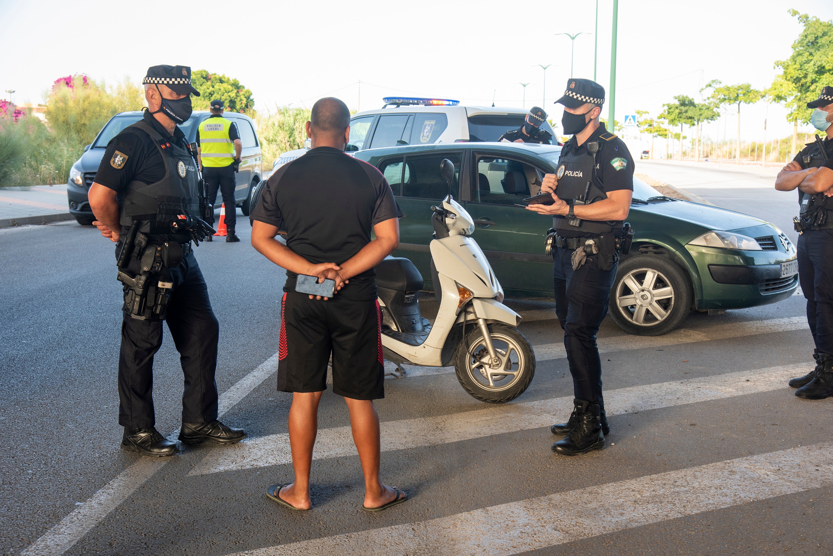 El Grupo Operativo de Apoyo de La Policía Local está formado por medio centenar de efectivos que se enfrentan a las situaciones de máxima exigencia en materia de seguridad en la capital malagueña