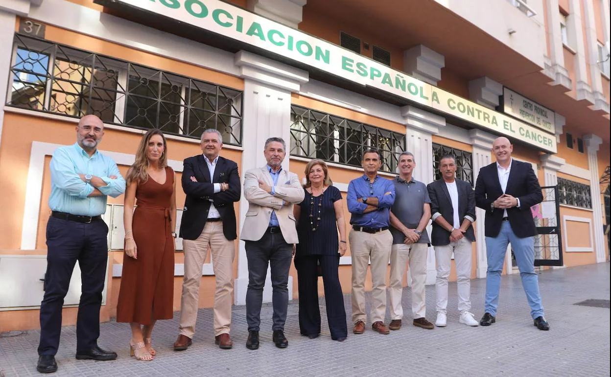 Constituido el nuevo comité ejecutivo de la Asociación contra el Cáncer de  Málaga | Diario Sur