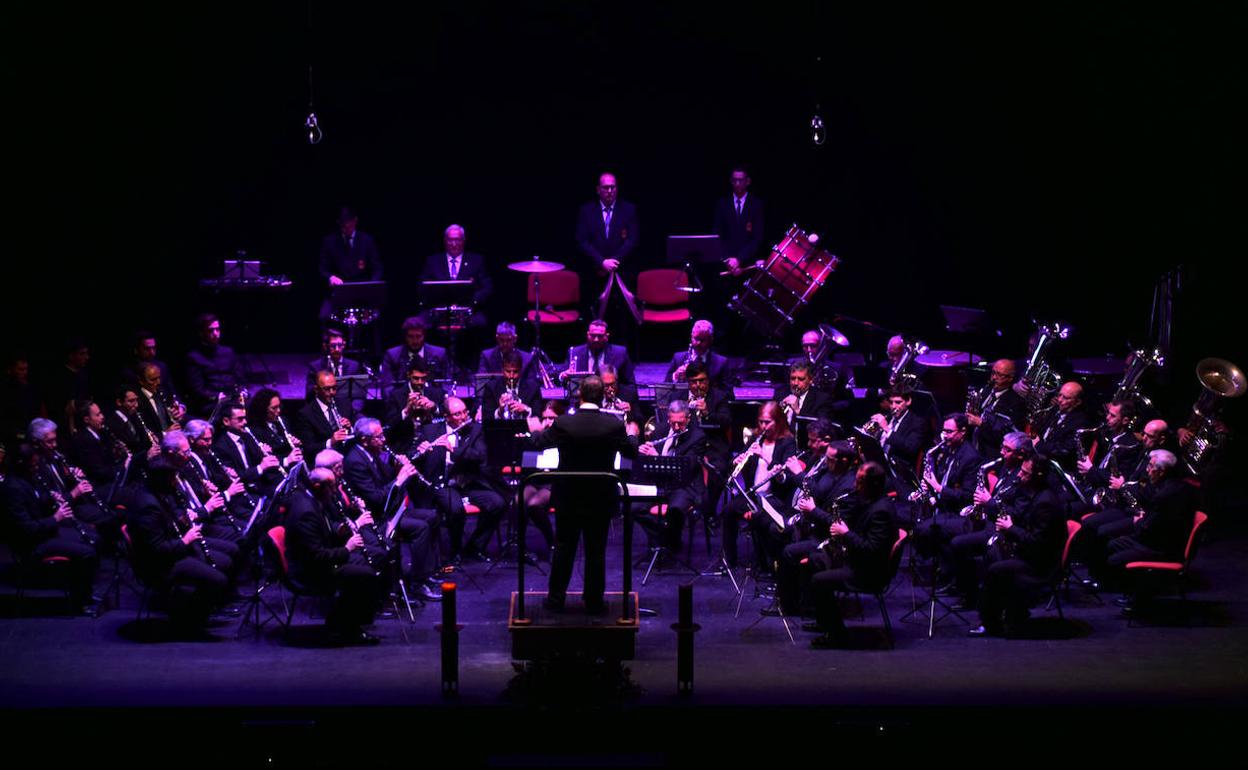 La Banda Municipal de Estepona, durante una de sus actuaciones. 