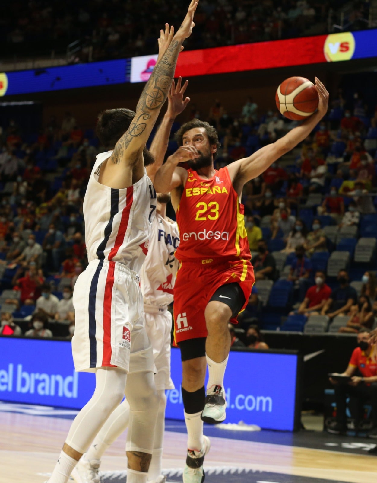 El Martín Carpena se convierte en talismán para una Selección con Pau Gasol como principal atractivo (86-77)