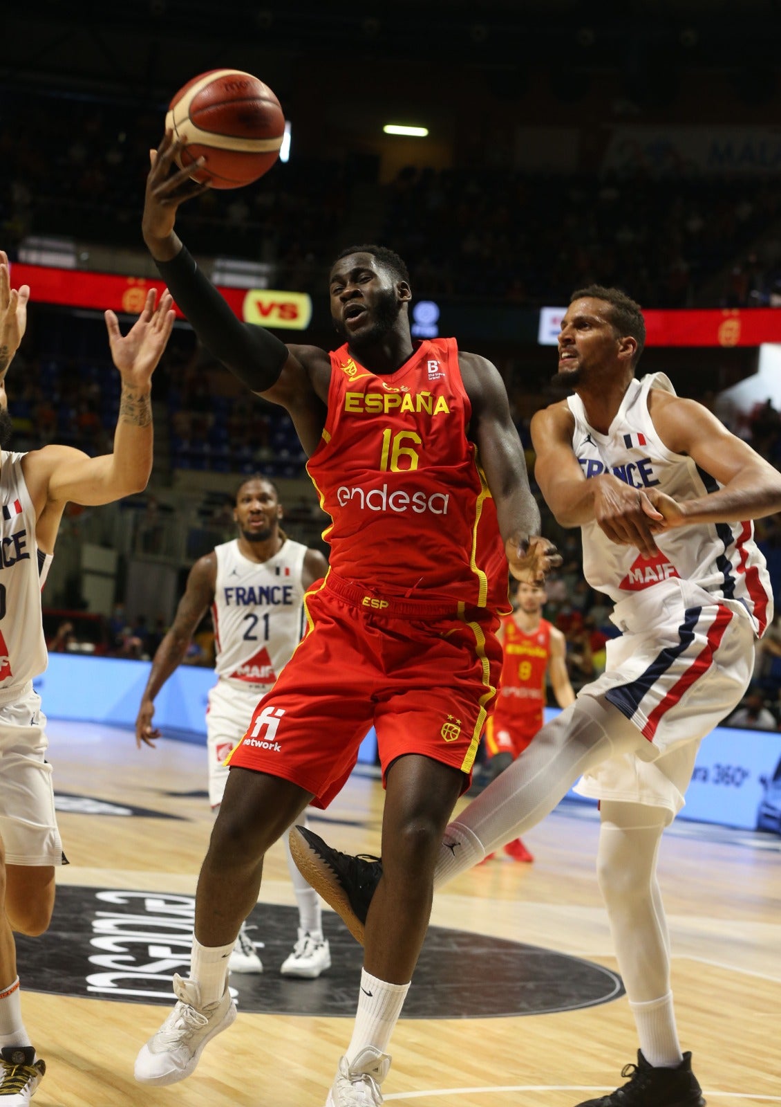 El Martín Carpena se convierte en talismán para una Selección con Pau Gasol como principal atractivo (86-77)