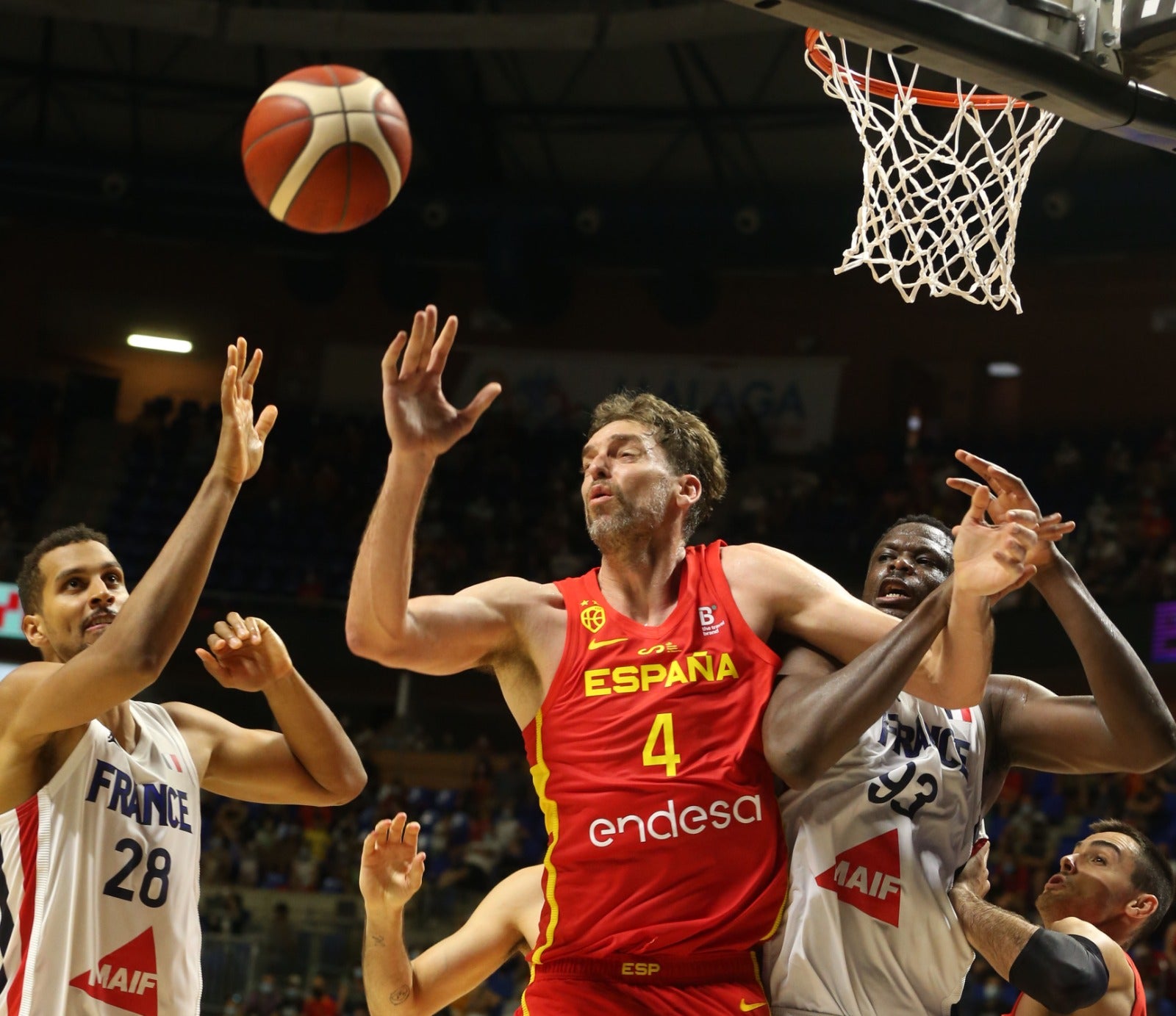 El Martín Carpena se convierte en talismán para una Selección con Pau Gasol como principal atractivo (86-77)