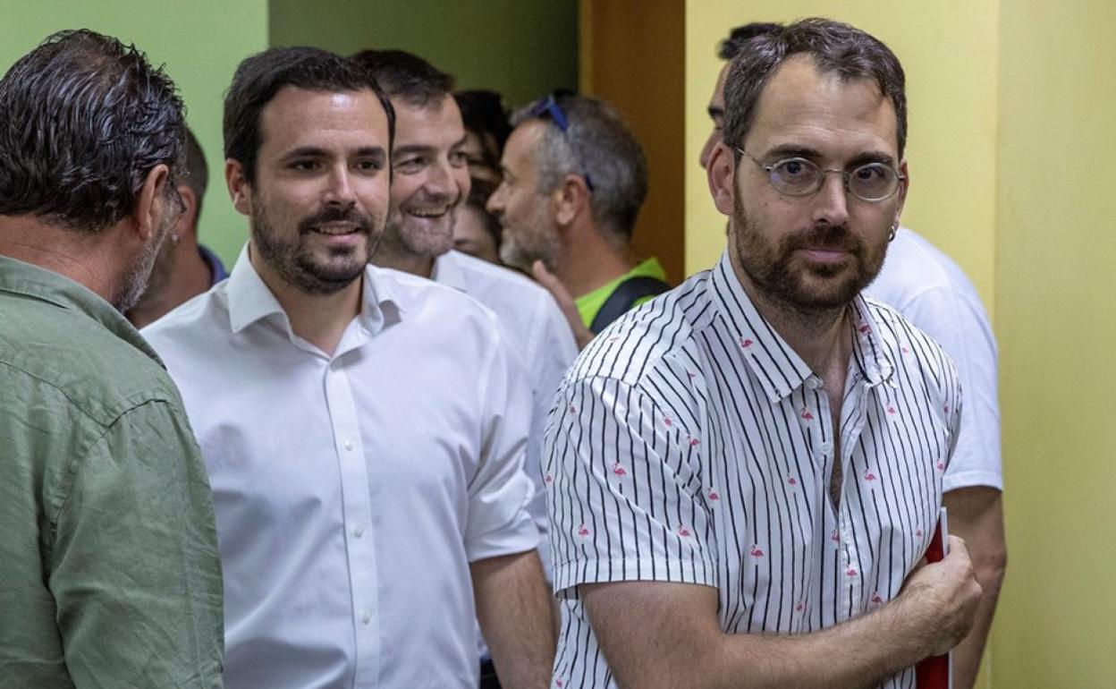Toni Valero, junto a Alberto Garzón, cuando fue elegido coordinador en 2019
