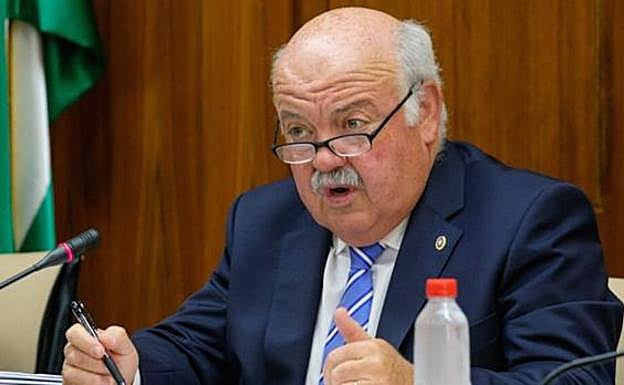 El consejero de Salud avisa de posibles cierres o toques de queda selectivos