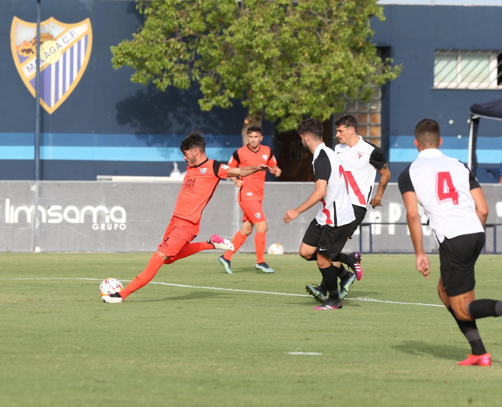 El choque se ha disputado en el campo de la Federación