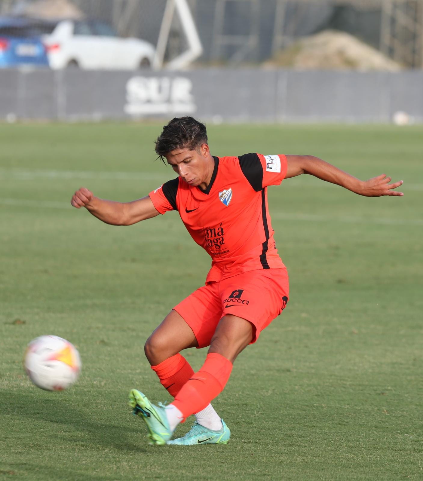 El choque se ha disputado en el campo de la Federación