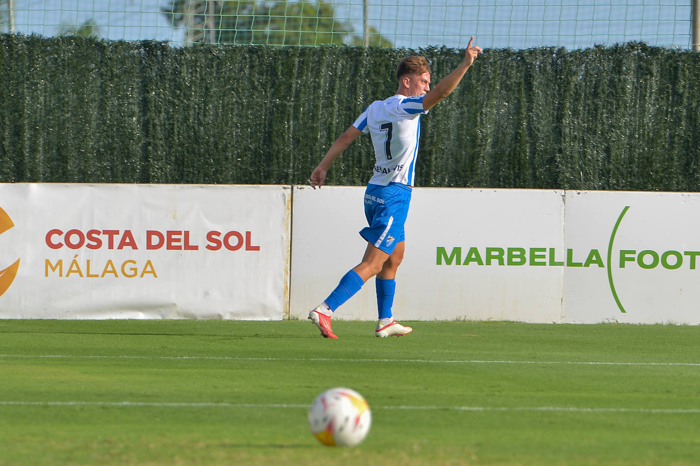 Empate del Málaga con el Almería en el amistoso celebrado en Marbella. 