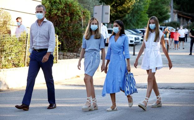 La Familia Real en el centro de interpretación de la Sierra de Tramuntana, en Mallorca.