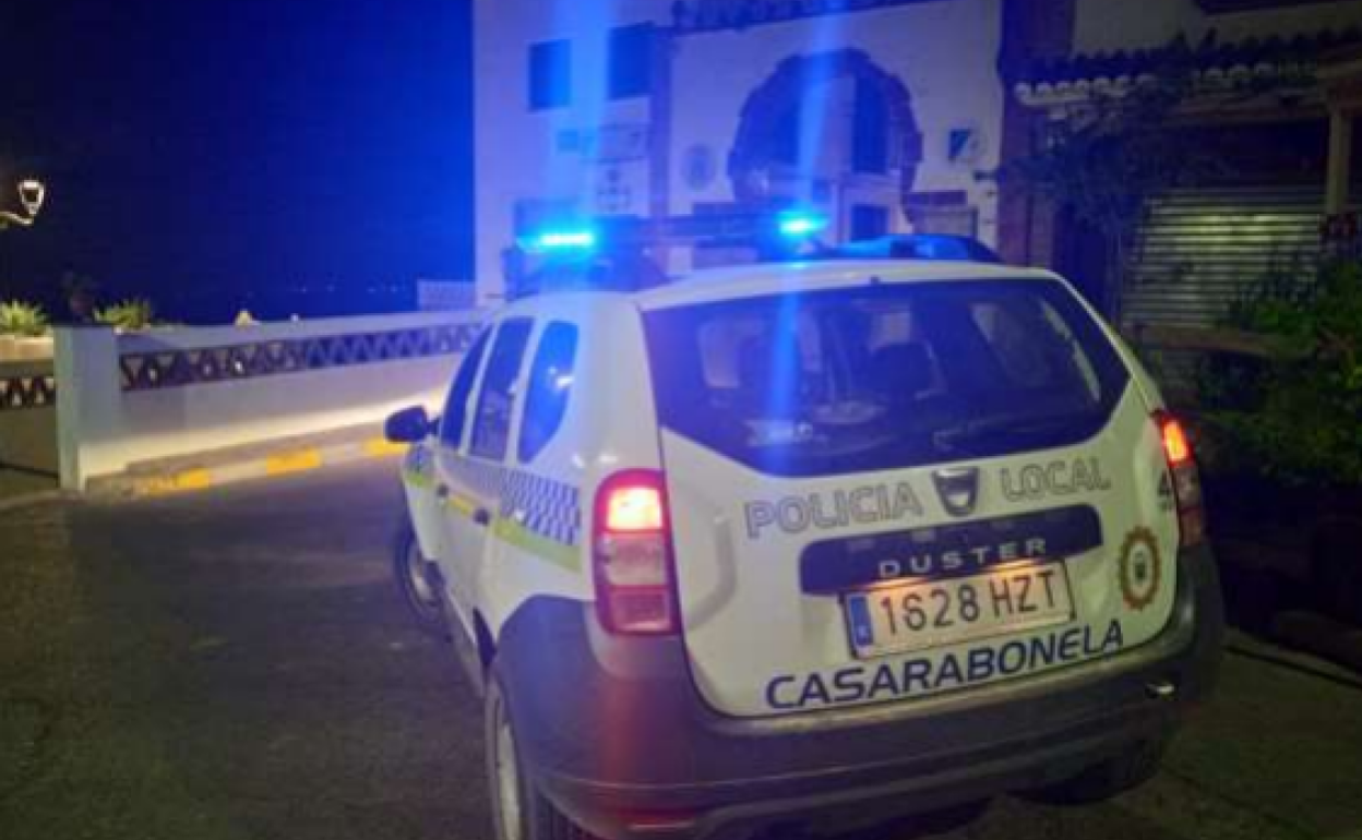 Vehículo de la Policía Local de Casarabonela.