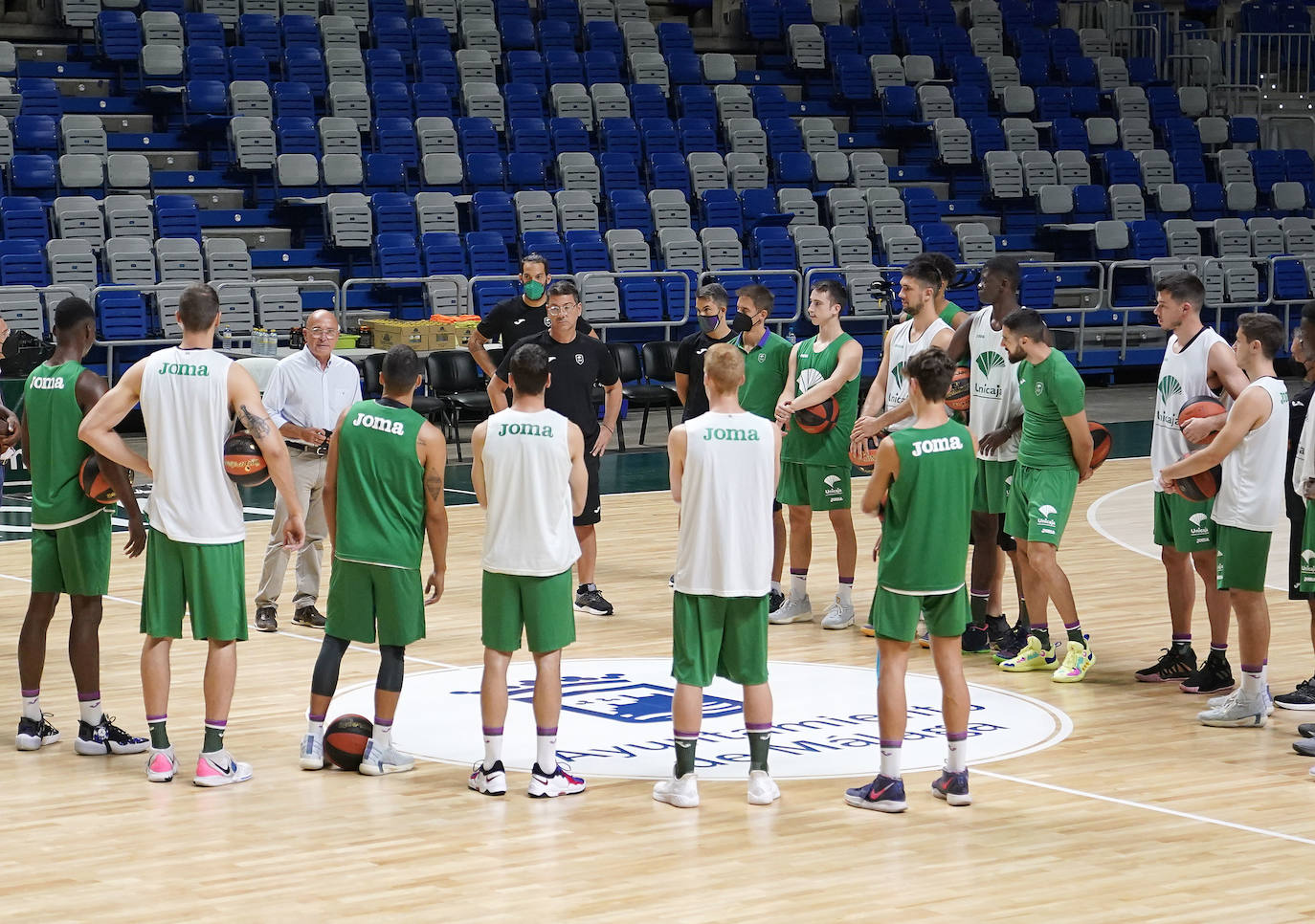 Los jugadores se pusieron a las órdenes de Fotis Katsikaris en este primer día de trabajo.