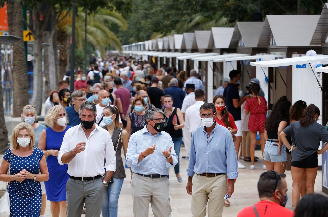 El Parque y la plaza de la Marina acogen esta feria gastronómica durante cuatro días. 