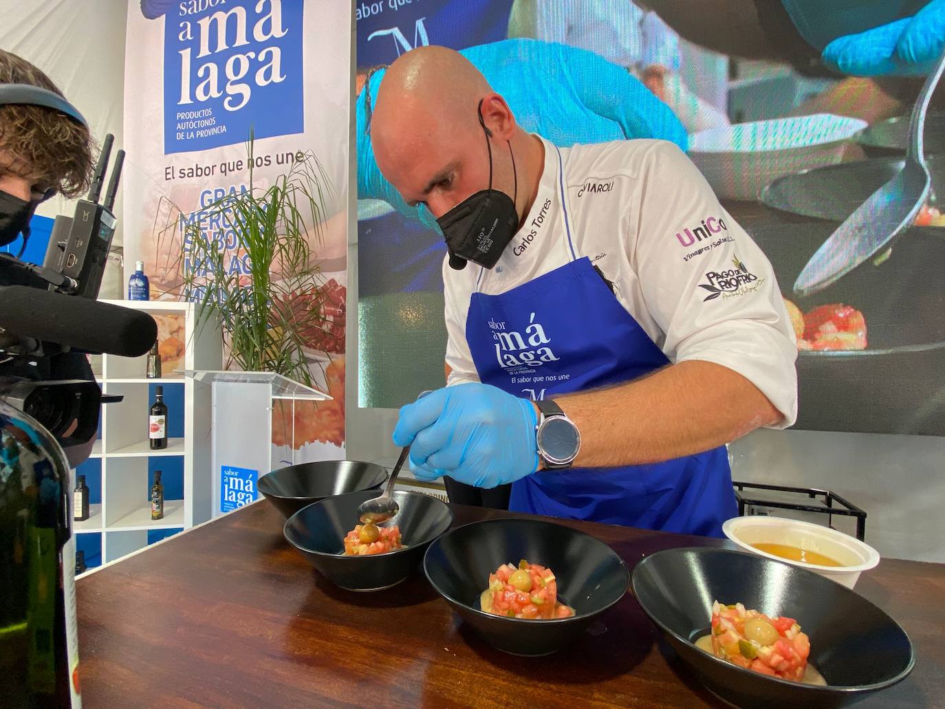 Elaboración de tapas en la jornada de este viernes. 