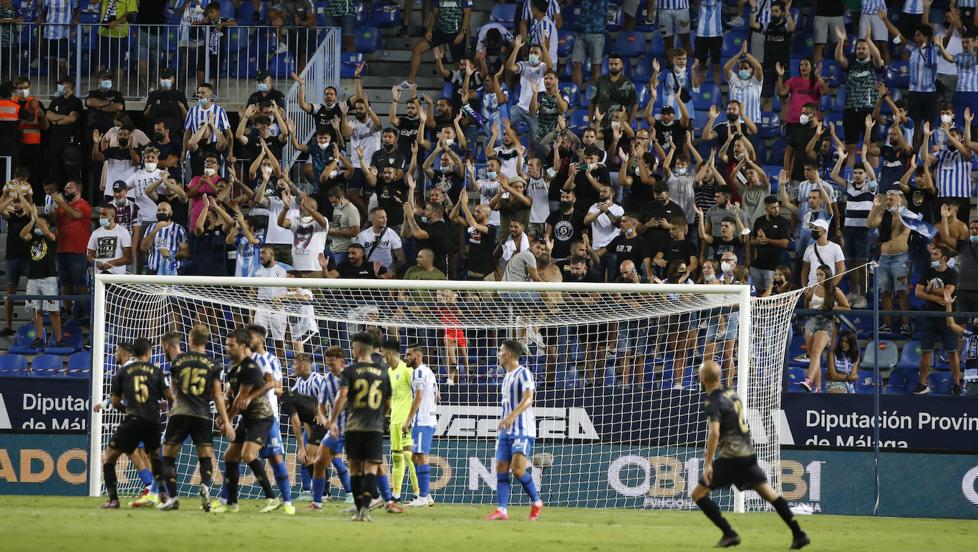 El Málaga-Alcorcón, en imágenes