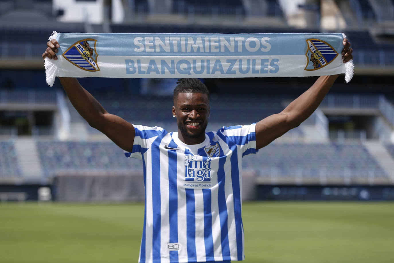 os nuevos fichajes del Málaga, Antoñín, Víctor Gómez y Sekou Gassama.
