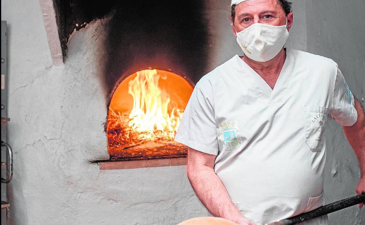 Tres panaderos malagueños en la serie sobre el pan de Canal Cocina