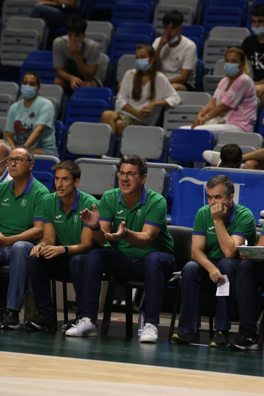 El anfitrión tenía algo seguro: sería campeón ganando, mientras el cuadro murciano tenía una sola opción: vencer por más de quince puntos