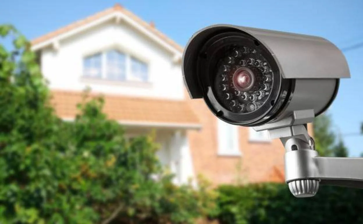 Qué cámara de vigilancia para parking instalar en tu edificio