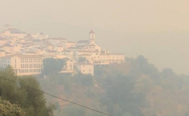 Los estudiantes desalojados por el incendio de Sierra Bermeja retoman las clases