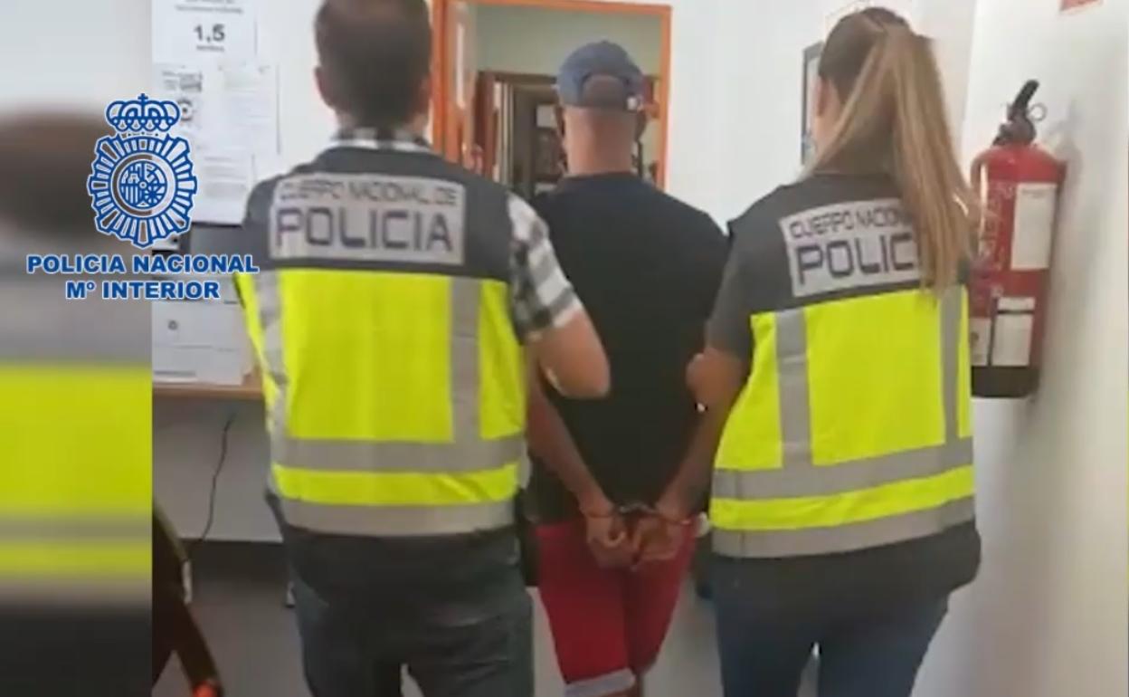 Detenido un 'paterista' que traficaba con personas desde Marruecos a Canarias