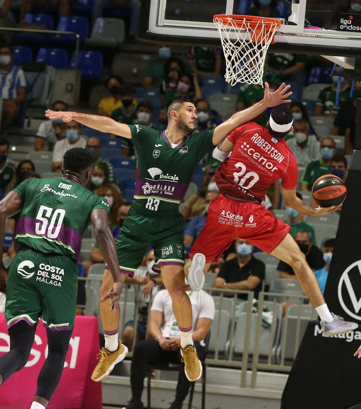 El Unicaja abre la temporada 21-22 ganando. 