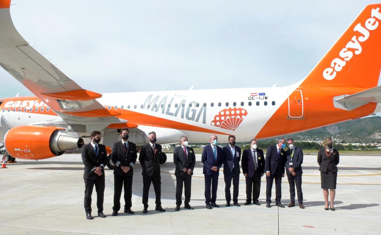 Estreno de la base estacional en la Costa del Sol con la llegada de un avión de Easyjet bautizado con el nombre de Málaga. 