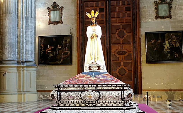 Jesús Cautivo, expuesto en el trascoro de la Catedral. 