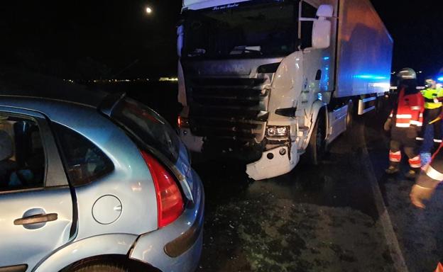 Los dos vehículos implicados en el accidente.