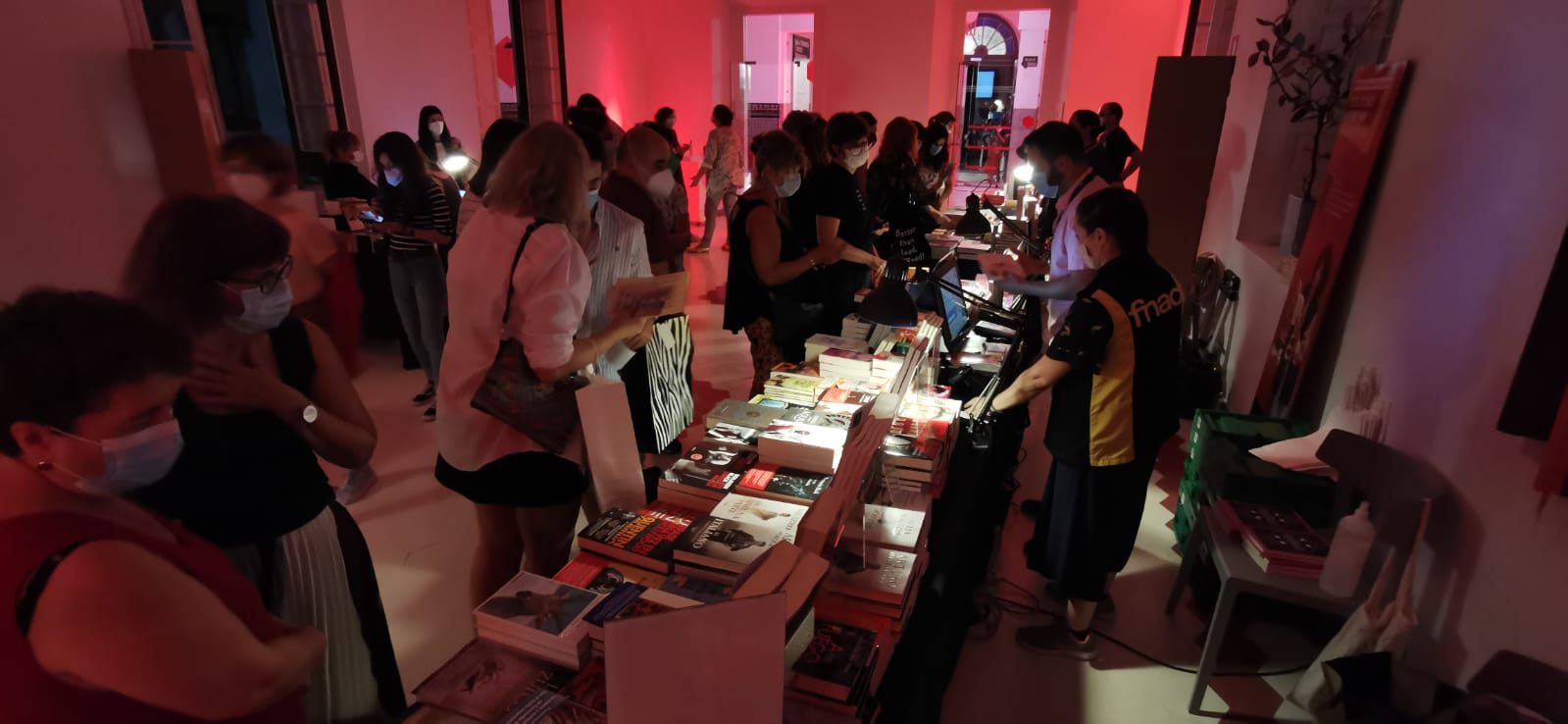 Celebración de la sexta Noche de los Libros. 