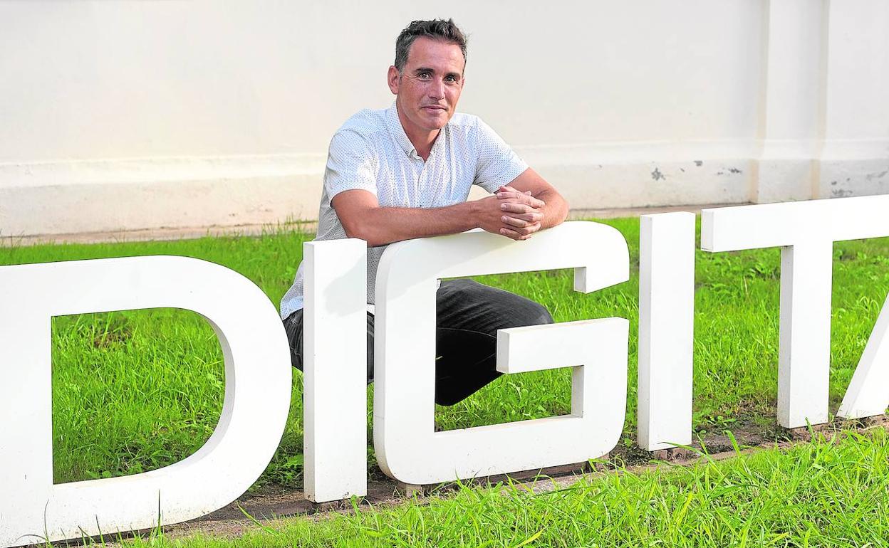 Sergio Banderas, en el Polo Digital, donde se impartirá un curso de especialización en Videojuegos y realidad virtual. 