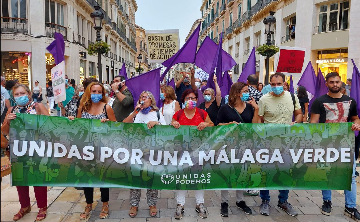 Cientos de personas se manifiestan en Málaga en defensa del planeta