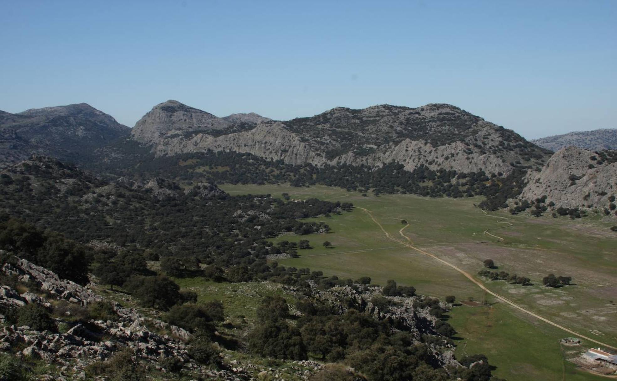 Vista panorámica de los Llanos de Líbar.