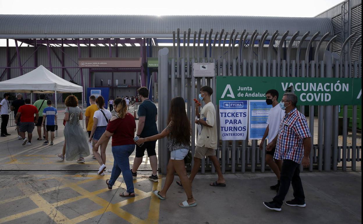Al menos 18.000 personas en Málaga han rechazado vacunarse contra el Covid