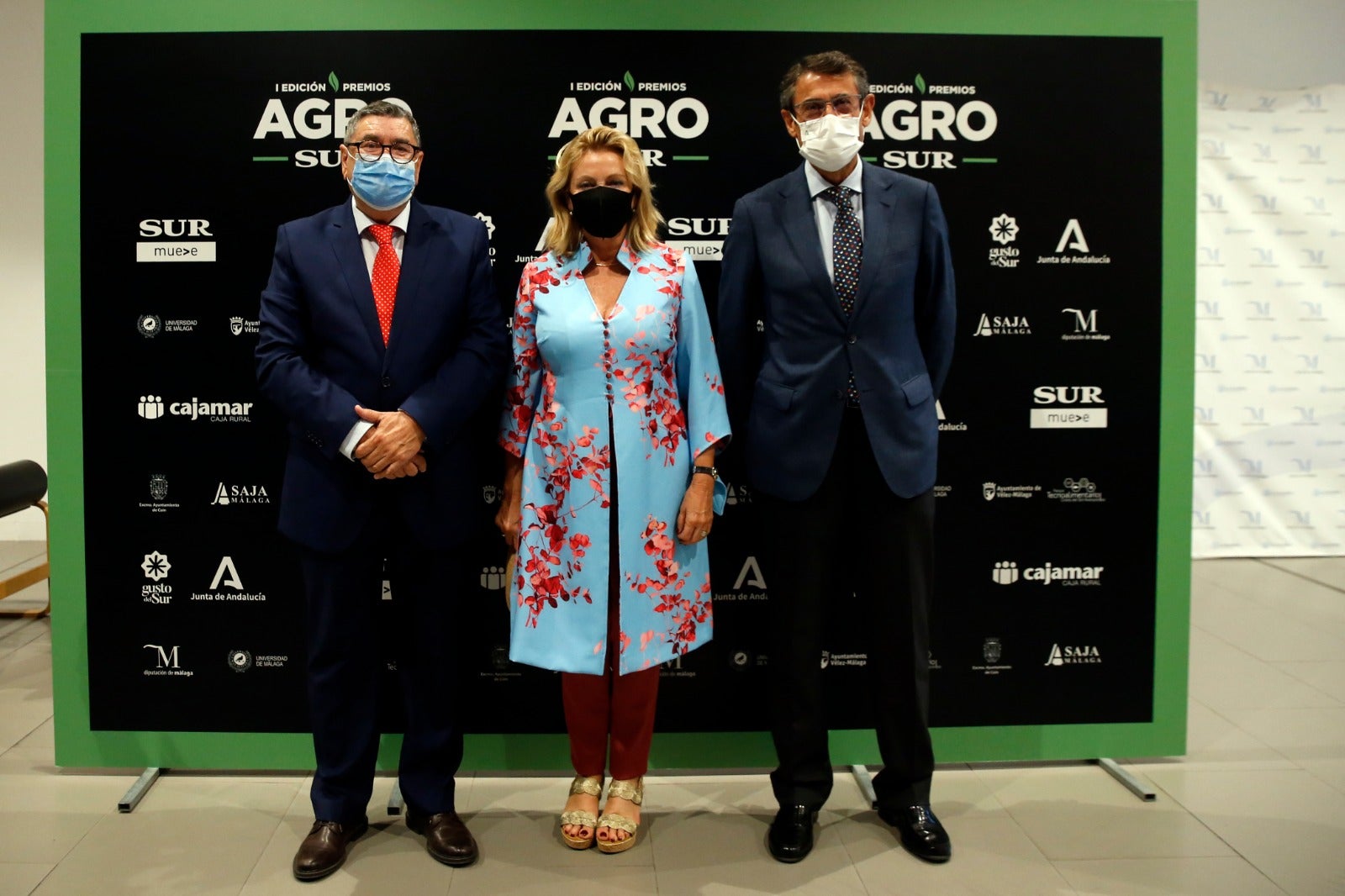 El Auditorio Edgar neville de la Diputación de Málaga ha acogido el acto de entrega de los primeros premios AGRO SUR. La gala contó con el patrocinio de Cajamar y Gusto del Sur como entidad colaboradora