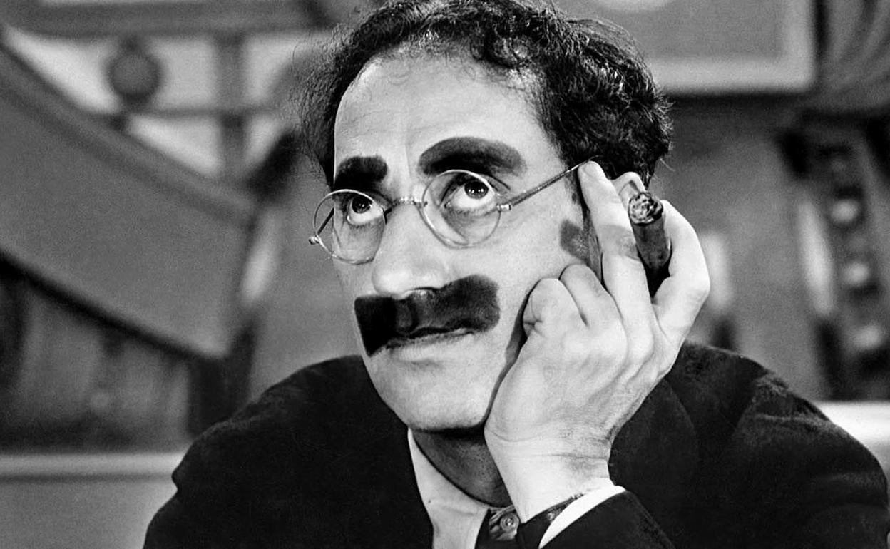 El actor Groucho Marx.
