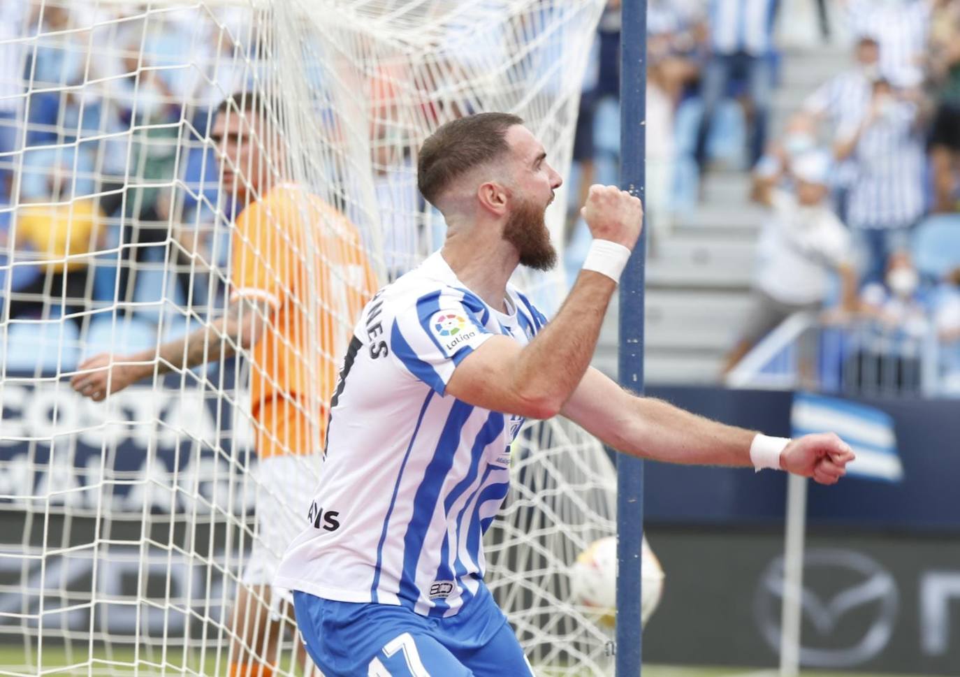 La Rosaleda acogió el encuentro sin restricciones de aforo por el covid-19 