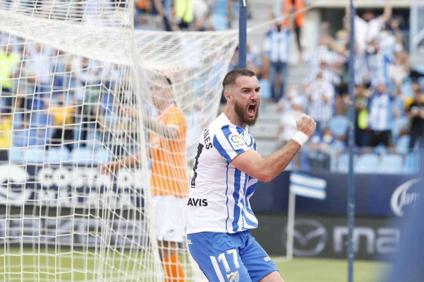 La Rosaleda acogió el encuentro sin restricciones de aforo por el covid-19 