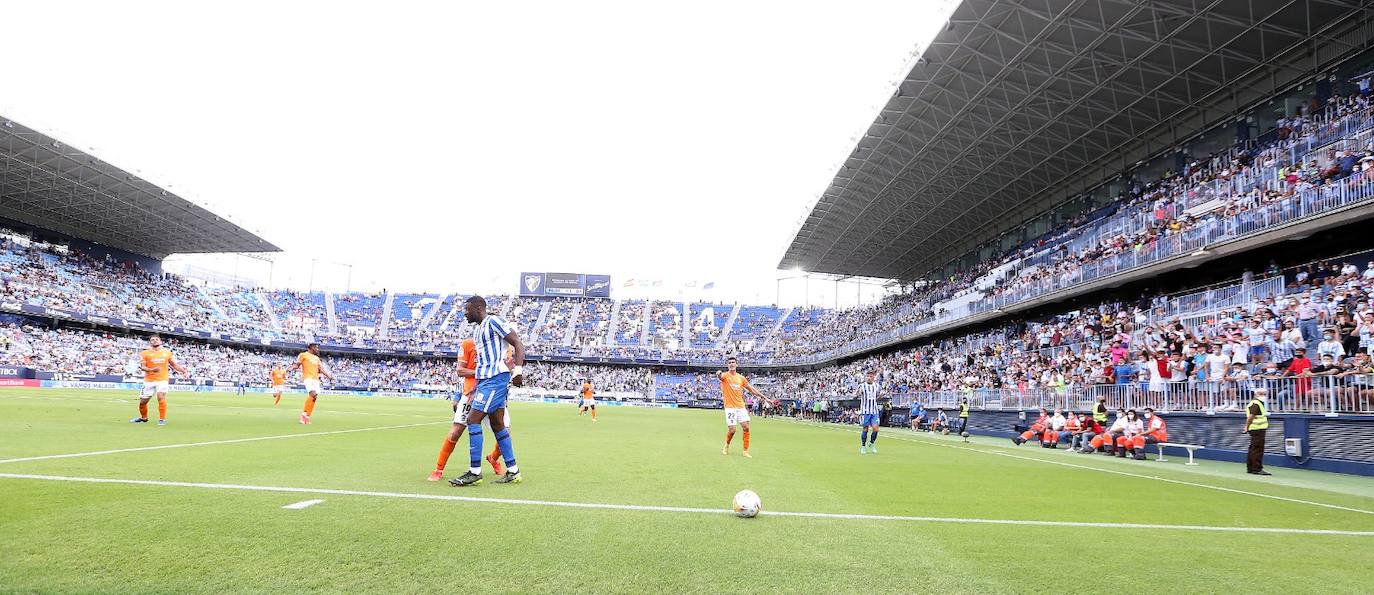 La Rosaleda acogió el encuentro sin restricciones de aforo por el covid-19 