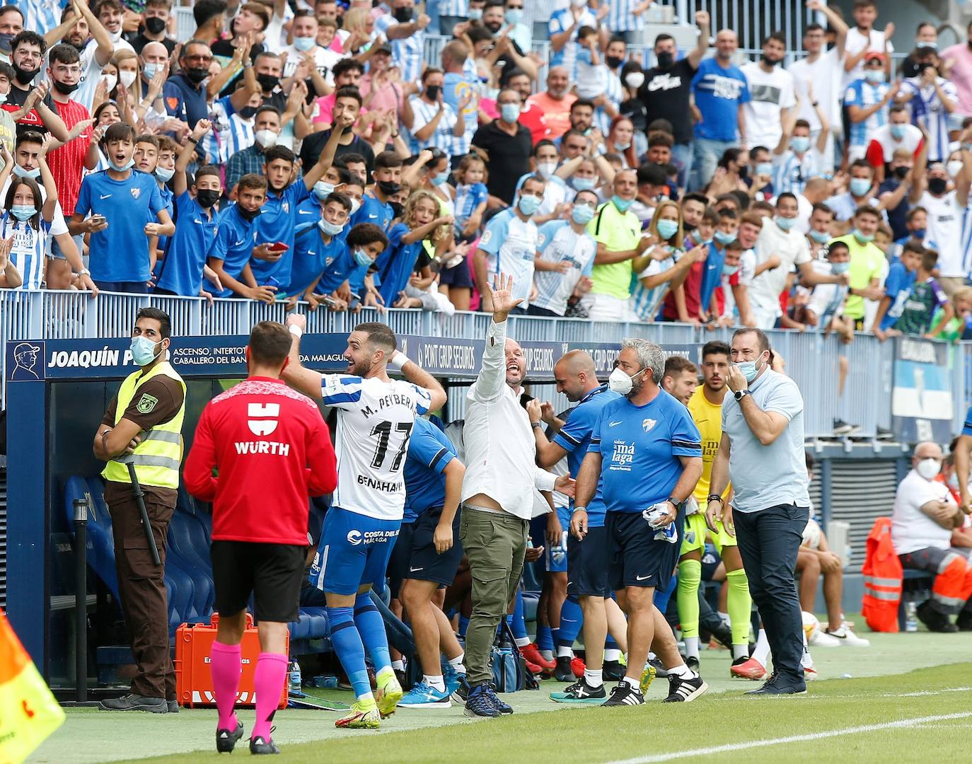 La Rosaleda acogió el encuentro sin restricciones de aforo por el covid-19 