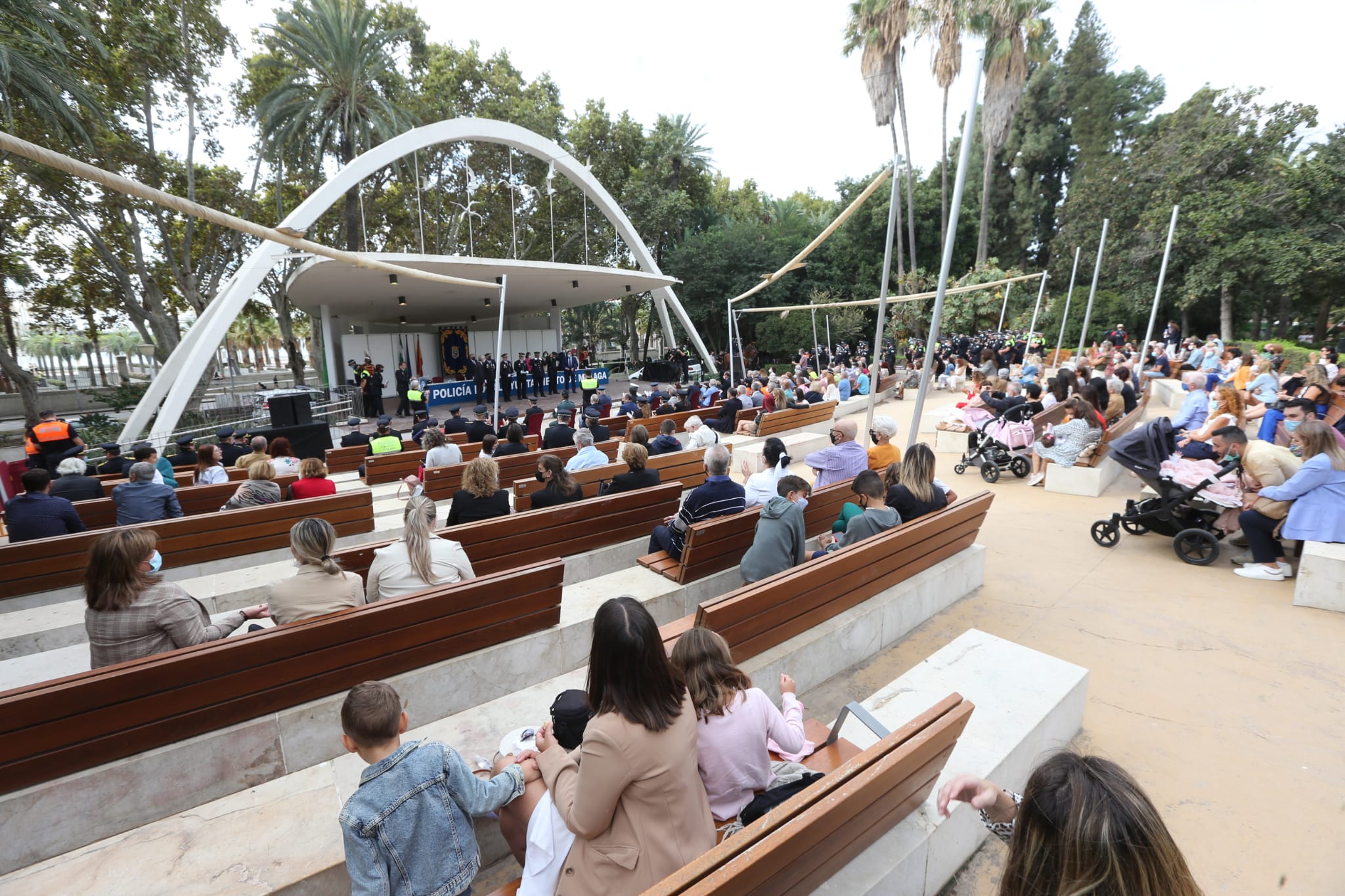 El recinto Eduardo Ocón de la capital acogió, este lunes, la celebración del acto central del patrón de la Policía Local