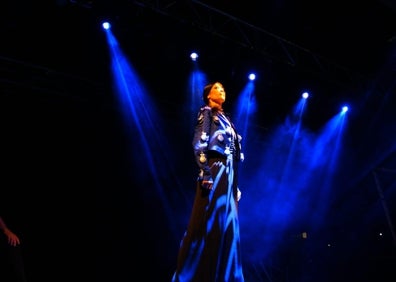 Imagen secundaria 1 - Tres imágenes de la inauguración del nuevo auditorio, este miércoles en Rincón de la Victoria. 