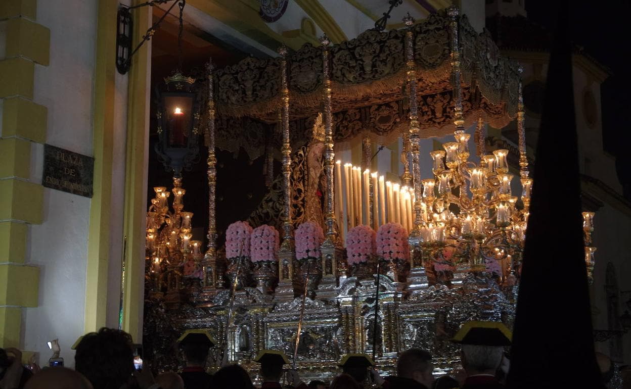 Salida procesional de la Virgen de los Dolores de la Archicofradía de la Expiración en la Semana Santa de 2018. 