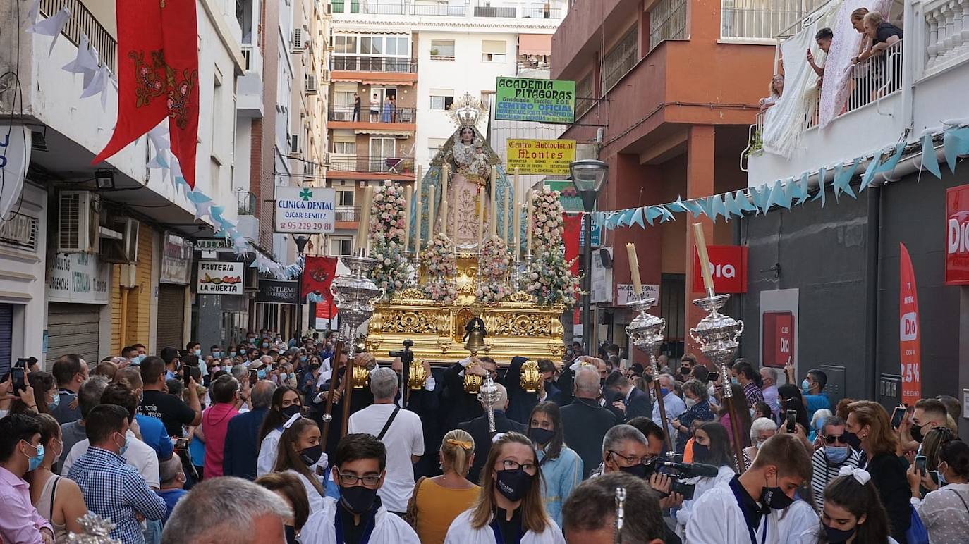 Procesión de la Virgen del Rosario en El Palo este sábado. 