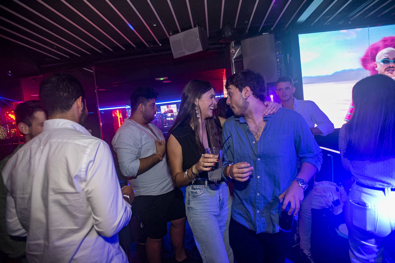 Fotos: El ocio nocturno recupera su horario habitual en Málaga con el 100% del aforo y las pistas abiertas